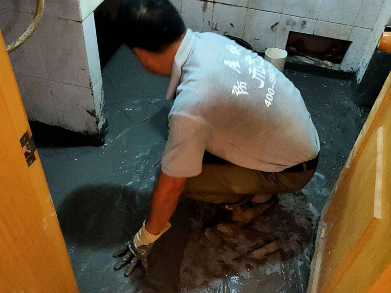 上海装修公司卫生间防水报价表，专业师傅教你这么看